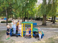 ilustracja do wpisu 
Wrześniowe zabawy na placu zabaw