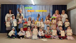 Wszyscy uczestnicy konkursu wraz z organizatorami