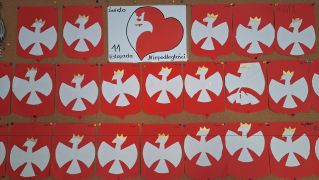 Godło Polski wykonane przez dzieci z grupy Sówek