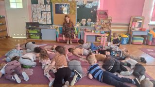 Zabawy w cukrowego psotnika