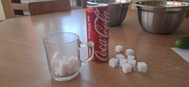 Ile cukru znajduje się puszce coca coli