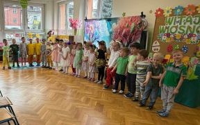 ilustracja do wpisu 
Wielkanocne przywitanie Pani Wiosny Jeżyków!